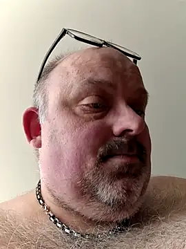 Bibear197511 online show from May 26, 2:13 pm