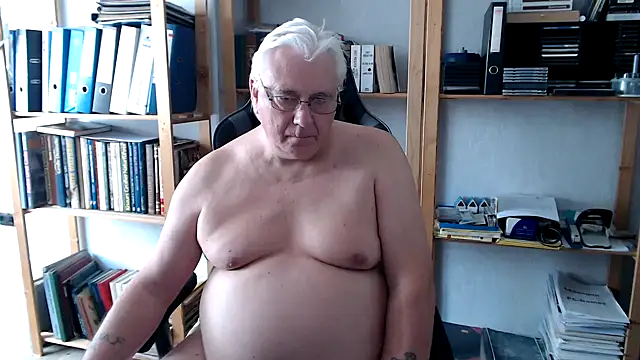 SchwanzhureXXL online show from August 2, 2:26 pm