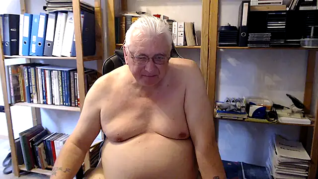 SchwanzhureXXL online show from June 12, 6:44 am