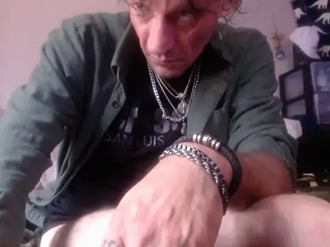 lickthecat online show from October 13, 7:09 pm