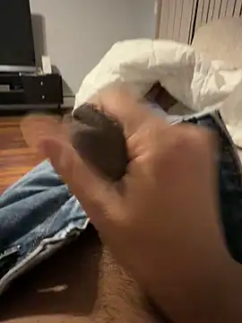 YourPersonall online show from April 22, 1:23 am