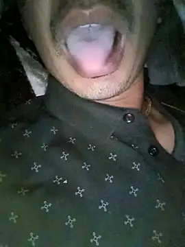 dreamtoungelick69 online show from March 5, 8:33 pm