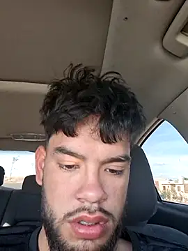 modelo38528061 online show from April 9, 11:11 pm