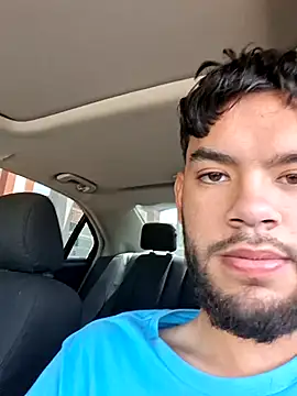 modelo38528061 online show from April 16, 6:19 pm