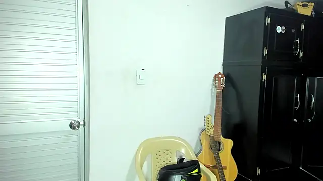 VincentSavage online show from April 4, 11:13 pm