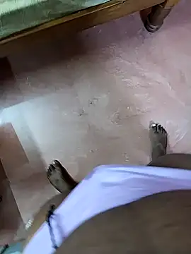 dinesh682 online show from April 9, 6:00 am