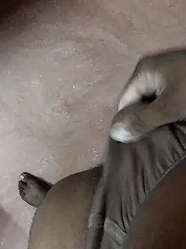 dinesh682 online show from March 17, 6:16 am