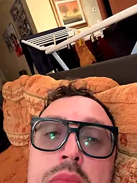 minga1995 online show from December 19, 9:45 pm