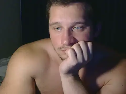 LionEdwin online show from December 16, 11:17 am