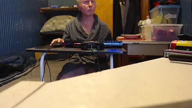 Vgy67Z95 online show from December 31, 4:14 pm