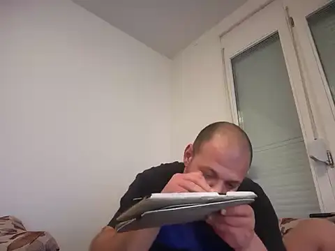 Flakka95 online show from April 17, 9:50 pm