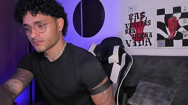 Alessandro Vanni online show from March 20, 3:10 am