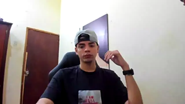 dylancrugerx online show from December 22, 9:20 pm