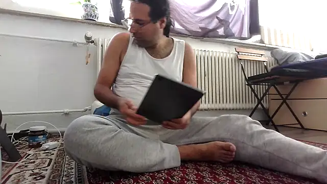 Azad64 online show from October 27, 1:02 pm