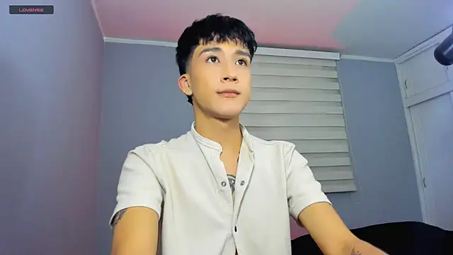 tom Howard online show from October 21, 11:40 pm