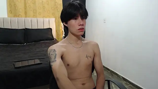 Elio-cam online show from February 19, 8:22 am