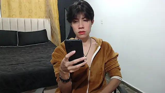 Elio-cam online show from December 6, 8:05 am