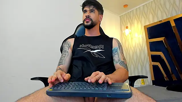 Petesevans online show from December 15, 11:35 pm