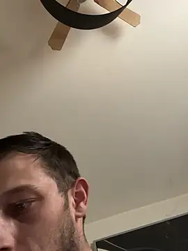 Fitboy1992 online show from April 17, 3:26 pm