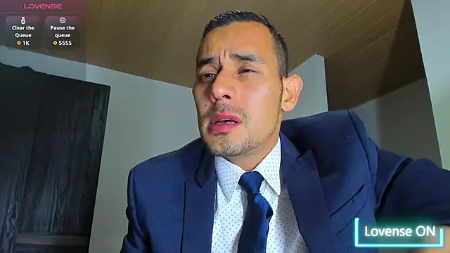 jhonyalzate2 online show from October 28, 2:58 am