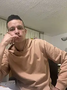 yequeal online show from March 13, 1:43 am