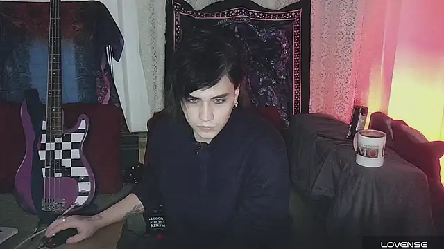 sademobeer online show from December 5, 1:40 pm