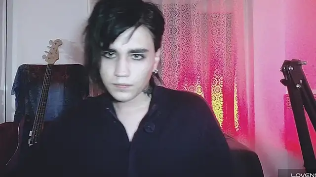 sademobeer online show from December 3, 4:18 am