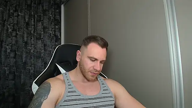 Thori92 online show from April 9, 5:19 pm