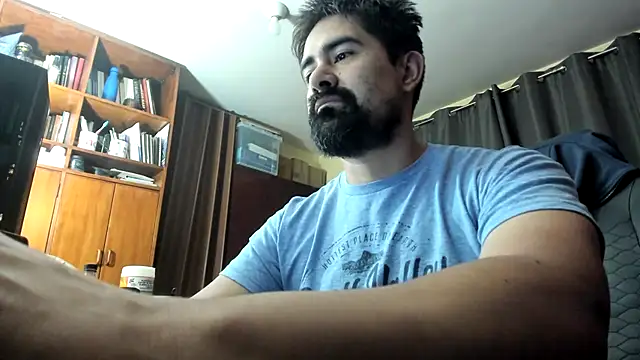 VonDoomdelToro online show from December 8, 8:30 am