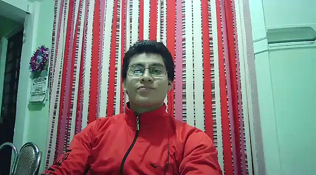 Snapshot of crazyneighbo_r chatting on December 15, 7:13 am crazyneighbo r online show from December 15, 7:13 am