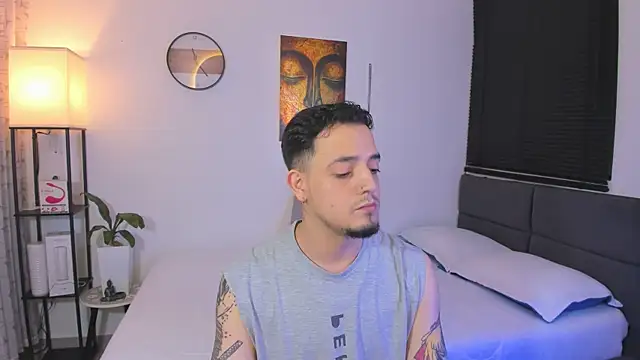 alejandro calderon1 online show from June 18, 6:37 am