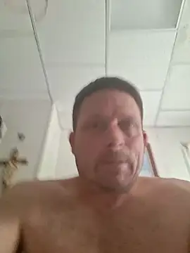 curiouscock38 online show from May 24, 12:44 pm