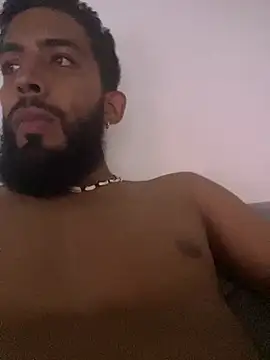 Alessandro  Rossi online show from April 20, 5:59 pm