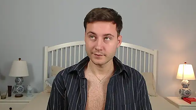 Snapshot of JustinMorrisX chatting on October 2, 2:21 pm JustinMorrisX online show from October 2, 2:21 pm