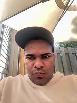 Snapshot of marhi32 chatting on September 18, 4:09 pm marhi32 online show from September 18, 4:09 pm