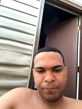 Snapshot of marhi32 chatting on October 11, 11:20 pm marhi32 online show from October 11, 11:20 pm