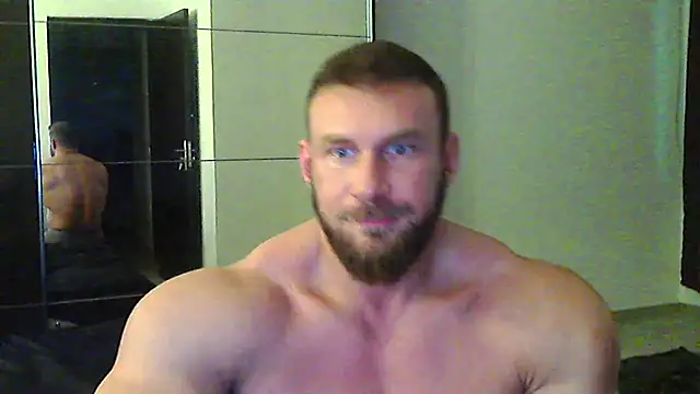 muscularkevin online show from January 19, 3:14 pm