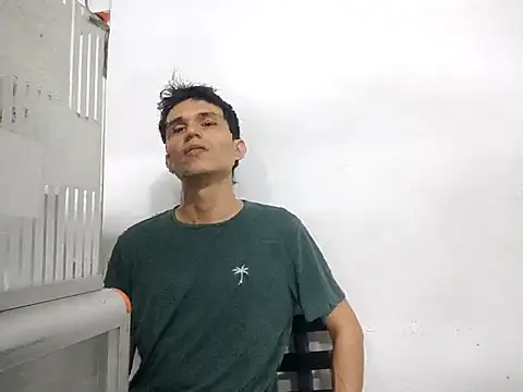 Snapshot of PrivCamZone chatting on September 25, 10:52 pm PrivCamZone online show from September 25, 10:52 pm