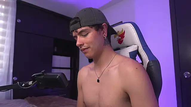  morghan  online show from April 14, 9:36 pm