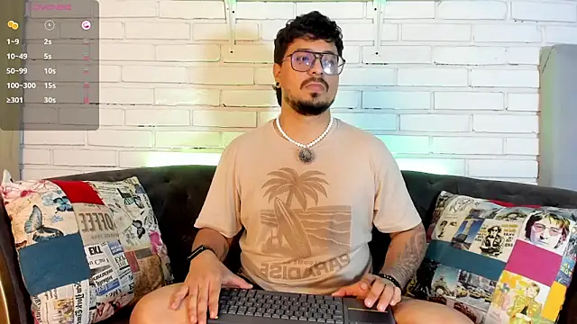 DaviidEvans  online show from December 4, 3:52 pm