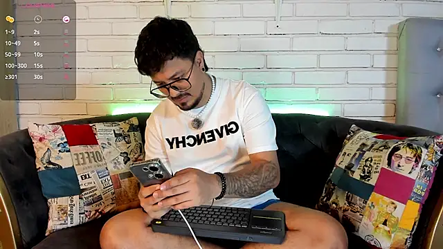 DaviidEvans  online show from November 28, 2:30 pm