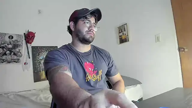 Snapshot of _Coddygold_ chatting on January 8, 11:30 pm Coddygold online show from January 8, 11:30 pm
