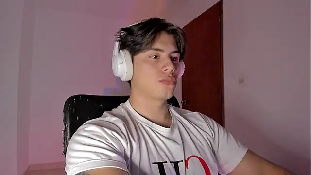 Giordano Russo online show from February 19, 11:45 pm