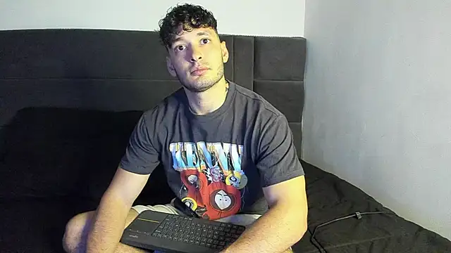 alejandro  2 online show from January 14, 4:00 pm