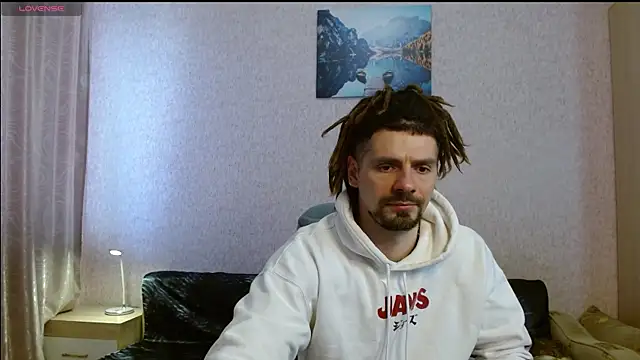 Aestheticguy101 online show from April 15, 9:53 am