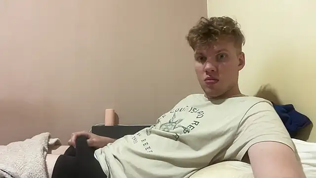 sexybooii6968 online show from July 12, 7:16 pm