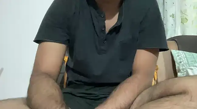 Snapshot of Greekartsguru chatting on January 3, 11:46 am Greekartsguru online show from January 3, 11:46 am