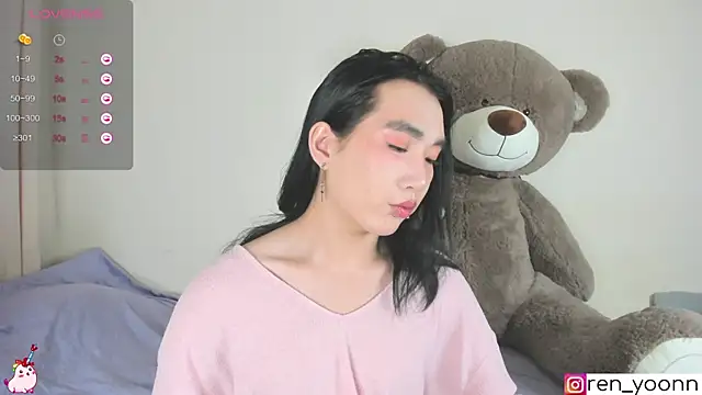 Snapshot of Ren_yoon chatting on October 18, 4:28 am Ren yoon online show from October 18, 4:28 am