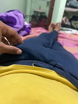 lovelyfvcker online show from November 3, 1:03 pm