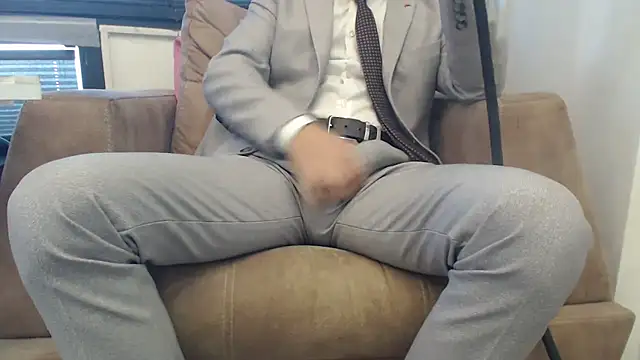 masterxmonster online show from December 17, 12:43 pm